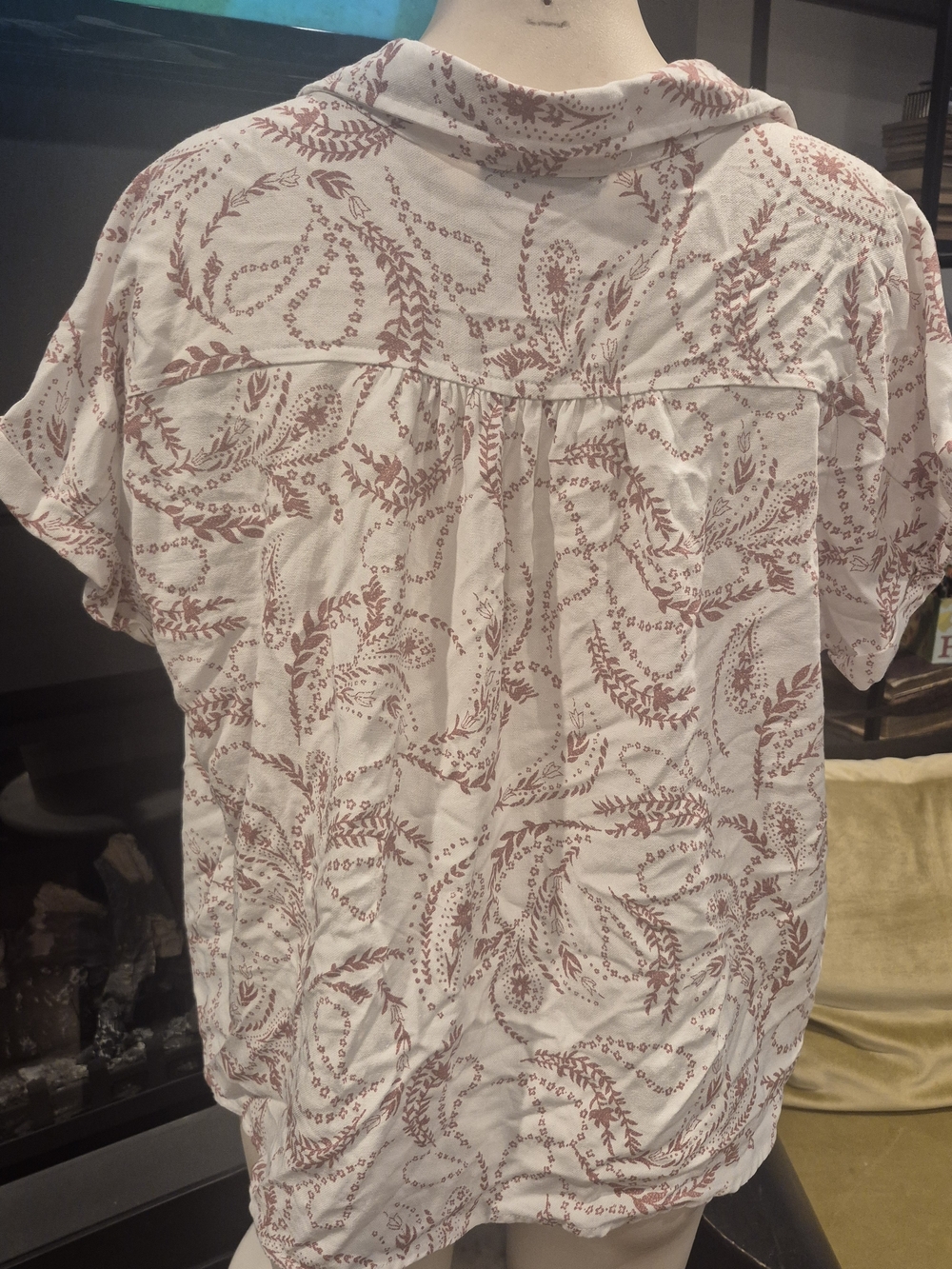 Women’s Cream Short-Sleeve Button-Up Top with Rose Print L Linen Viscose - Picture 7 of 9